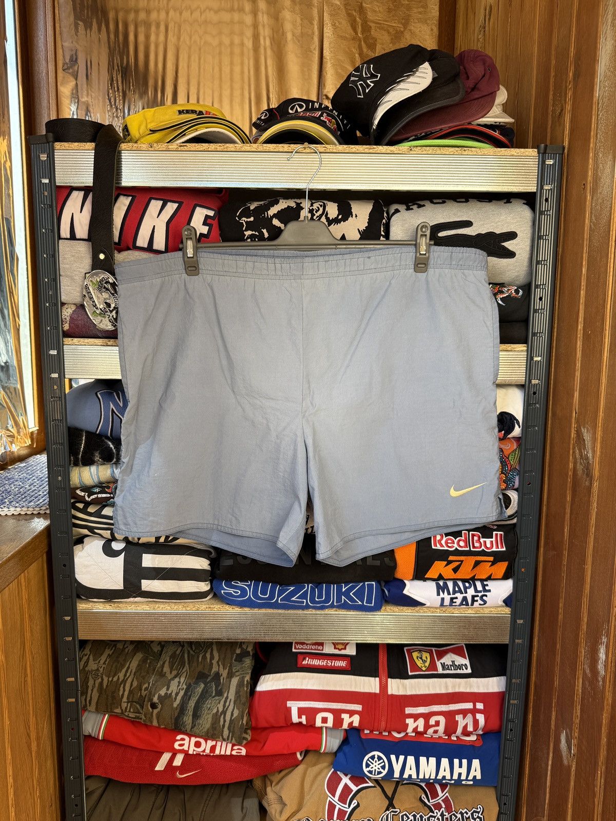 Nike Nike vintage shorts big swoosh Size US 34 / EU 50 - 2 Thumbnail