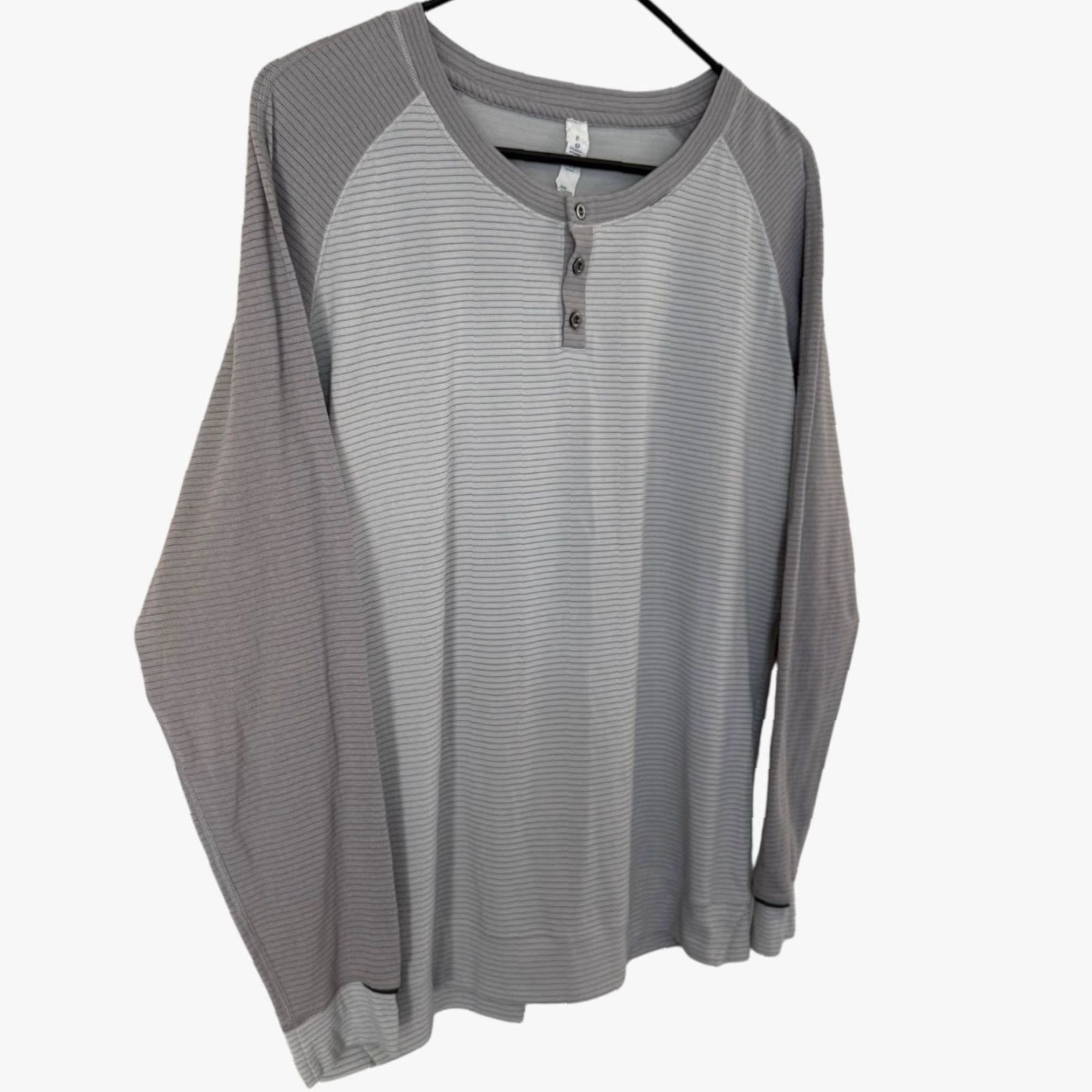 Lululemon Lululemon Runamuck Henley Pullover Gray Women Size 8 Athletic Long-Sleeve Top Size M / US 6-8 / IT 42-44 - 3 Thumbnail