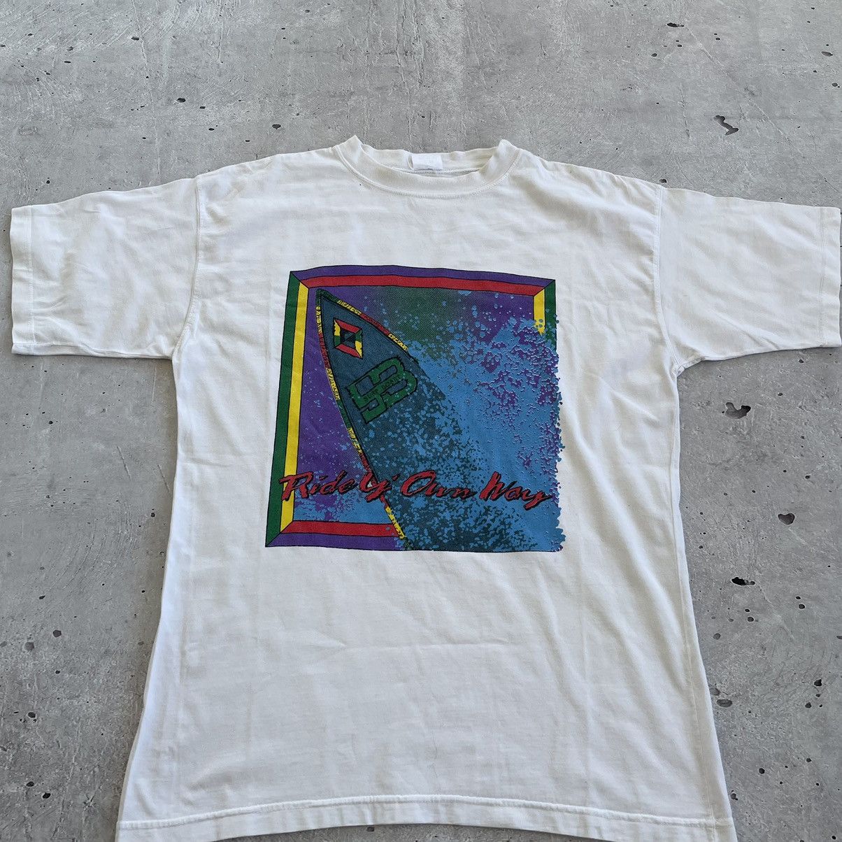 Vintage Vintage 90’s Surf board t-shirt y2k Size US L / EU 52-54 / 3 - 4 Thumbnail