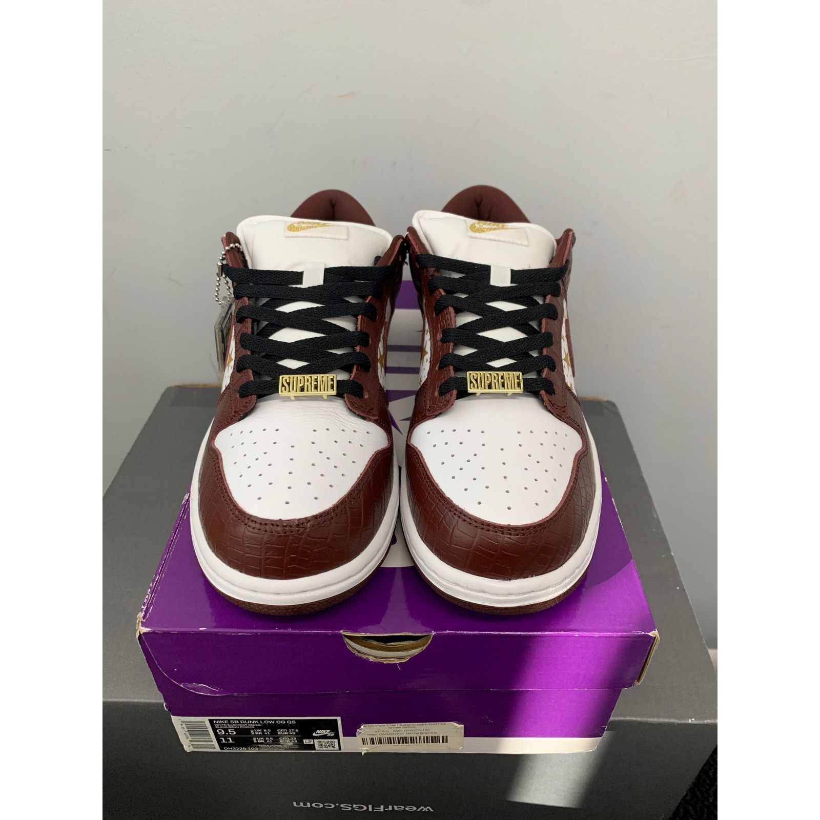 Nike Nike SB Dunk Low Supreme Stars Barkroot Brown Size 9.5 NEW Size US 9.5 / EU 42-43 - 2 Thumbnail