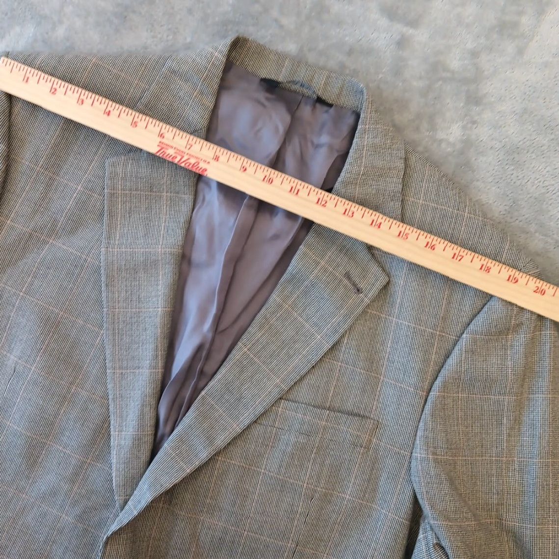 Jos. A. Bank Jos. A. Bank Blazer Mens 44 Gray Plaid Silk Wool Blend Two-Button Single Vent Jazz Notch Lapel 2 Piece Regular Mens Size 44R - 2 Thumbnail
