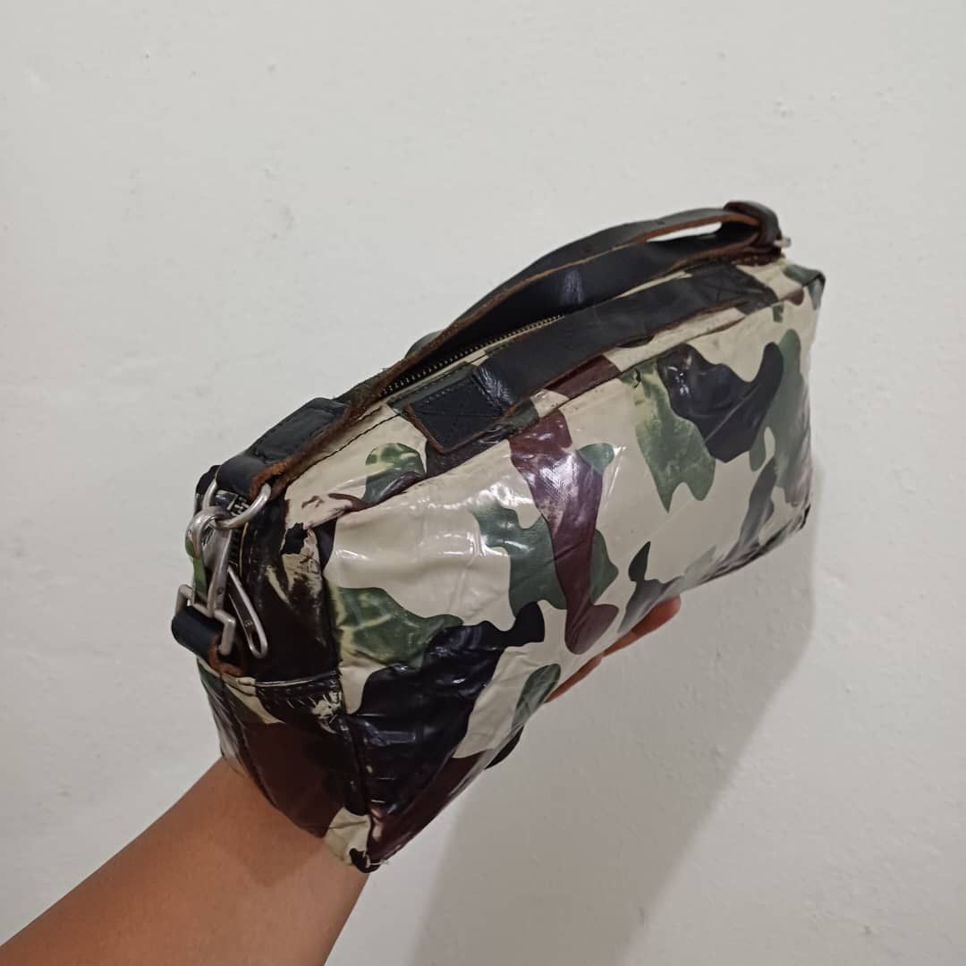 Comme des Garcons × Vintage Vintage Comme Des Garcons Camo Sling Bag Size ONE SIZE - 4 Thumbnail