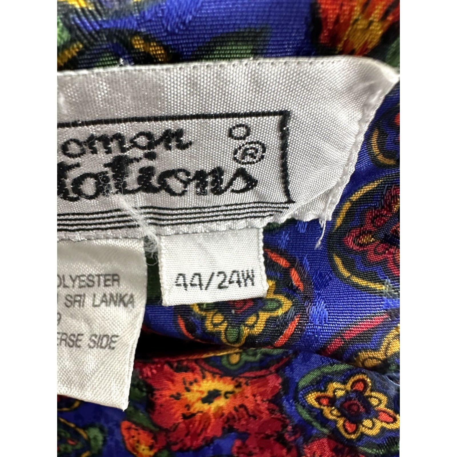 Vintage VINTAGE Womens Notations Blouse 24W Plus Size Floral Blue Satin Long Sleeve Shirt Womens, 24W, Blue, Floral, Satin, Long Sleeve, Vintage Size 4XL / US 24-26 - 5 Thumbnail