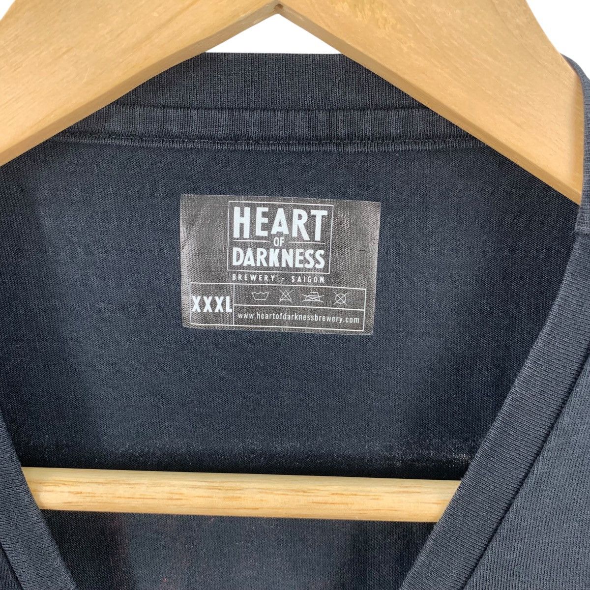 Vintage Vintage Heart of Darkness Brewery Saigon Graphic Dream Size US XXL / EU 58 / 5 - 9 Thumbnail