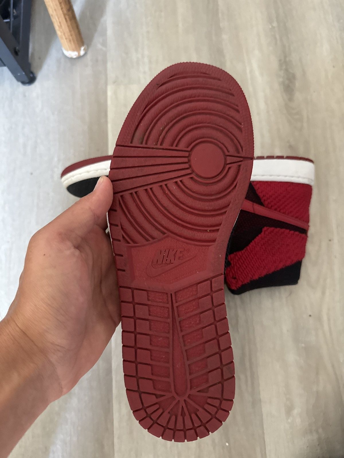 Nike Jordan 1 Retro High Flyknit Bred Size US 11.5 / EU 44-45 - 2 Thumbnail