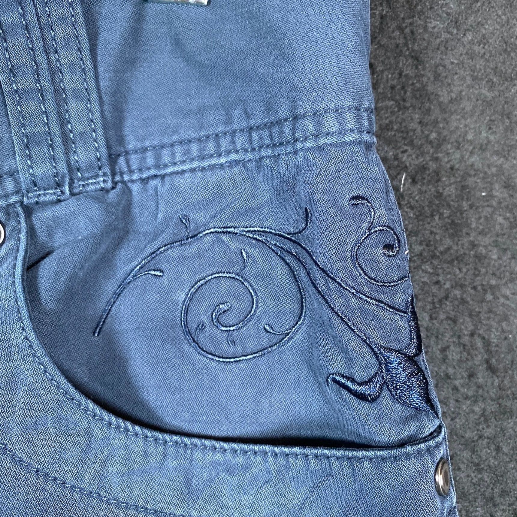 Vintage Cabelas Womens Pants Blue Embroidered Straight Leg Mid Rise Stretch 6 Size 30" / US 8 / IT 44 - 5 Thumbnail