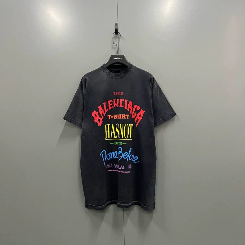 Balenciaga Balenciaga Washed Graffiti Letter Short Sleeve Size US S / EU 44-46 / 1 - 1 Thumbnail