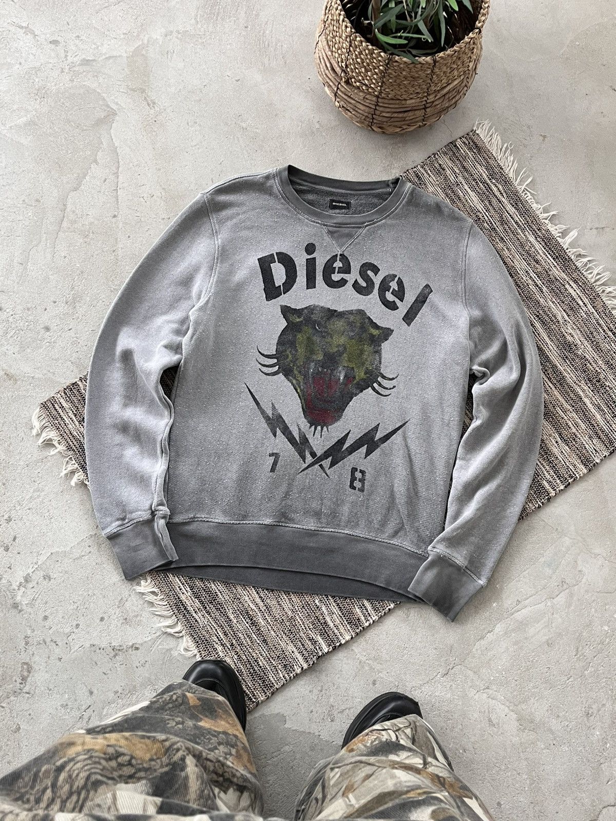 Diesel Vintage Diesel Grey Faded Big Logo Avantgarde Sweatshirt Y2K Size US L / EU 52-54 / 3 - 2 Thumbnail