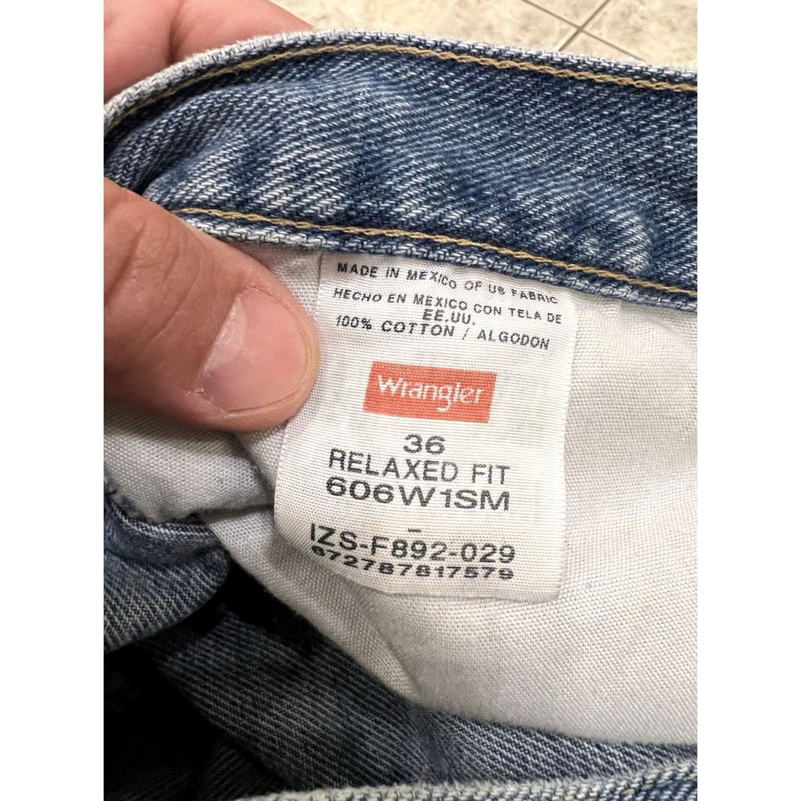 Wrangler VINTAGE Wrangler Jeans Shorts Bermuda 36 Men Blue Denim Distressed 10" Jorts 90s Grunge Hip Hop Workwear Casual Travel Mens Size US 36 / EU 52 - 7 Thumbnail