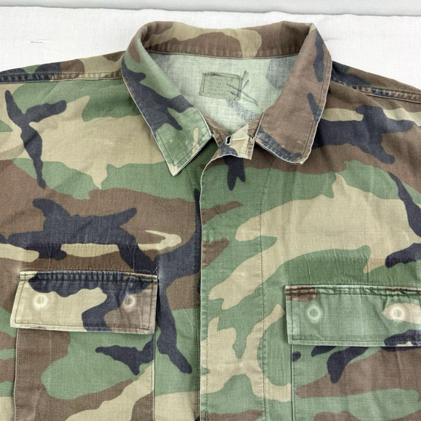 Vintage Vintage Army Button Up Shirt Adult Large Green Camouflage Military Grunge 90s Size US L / EU 52-54 / 3 - 2 Thumbnail