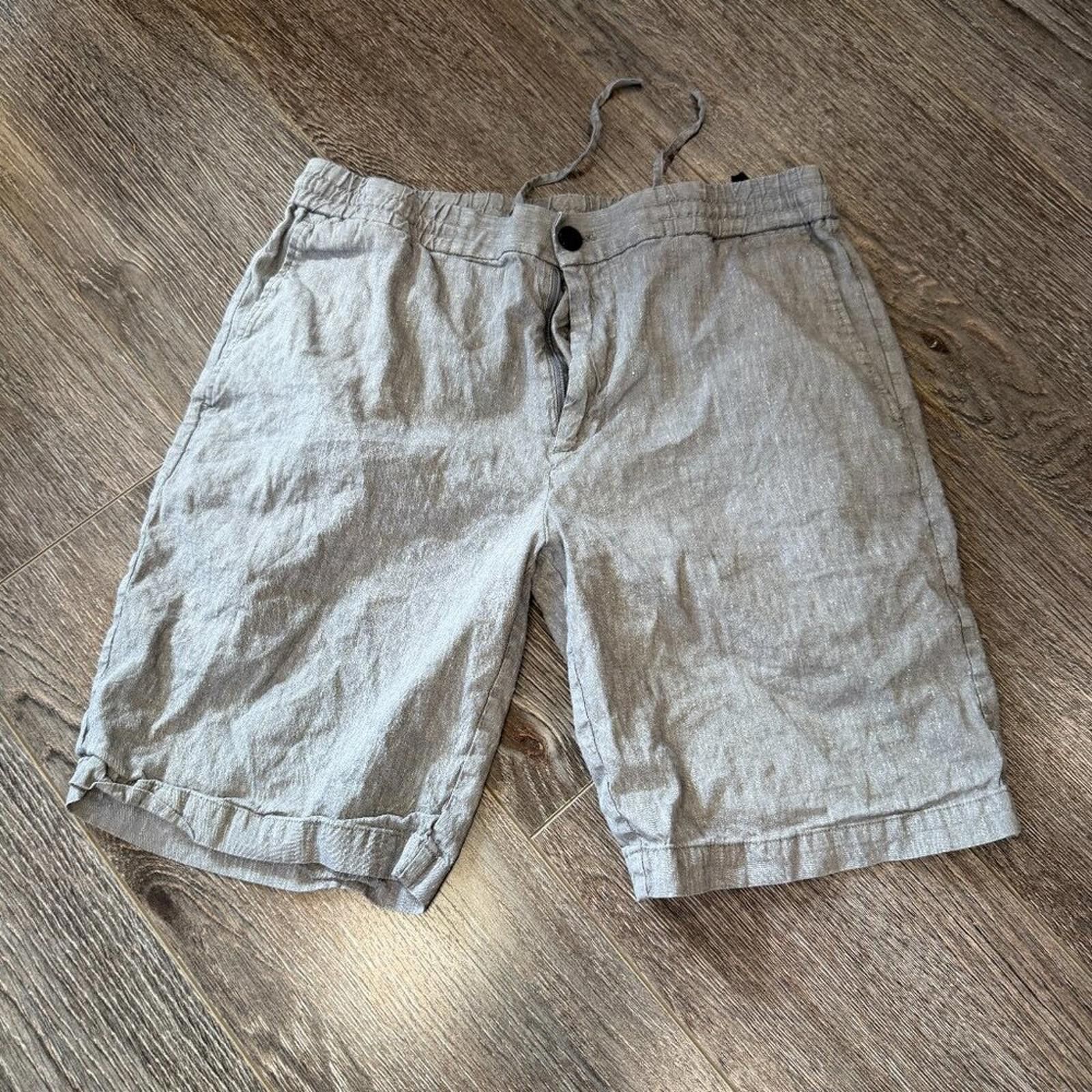 Theory Theory Men Shorts Light Gray Size Medium Premium Casual Size US 32 / EU 48 - 1 Thumbnail