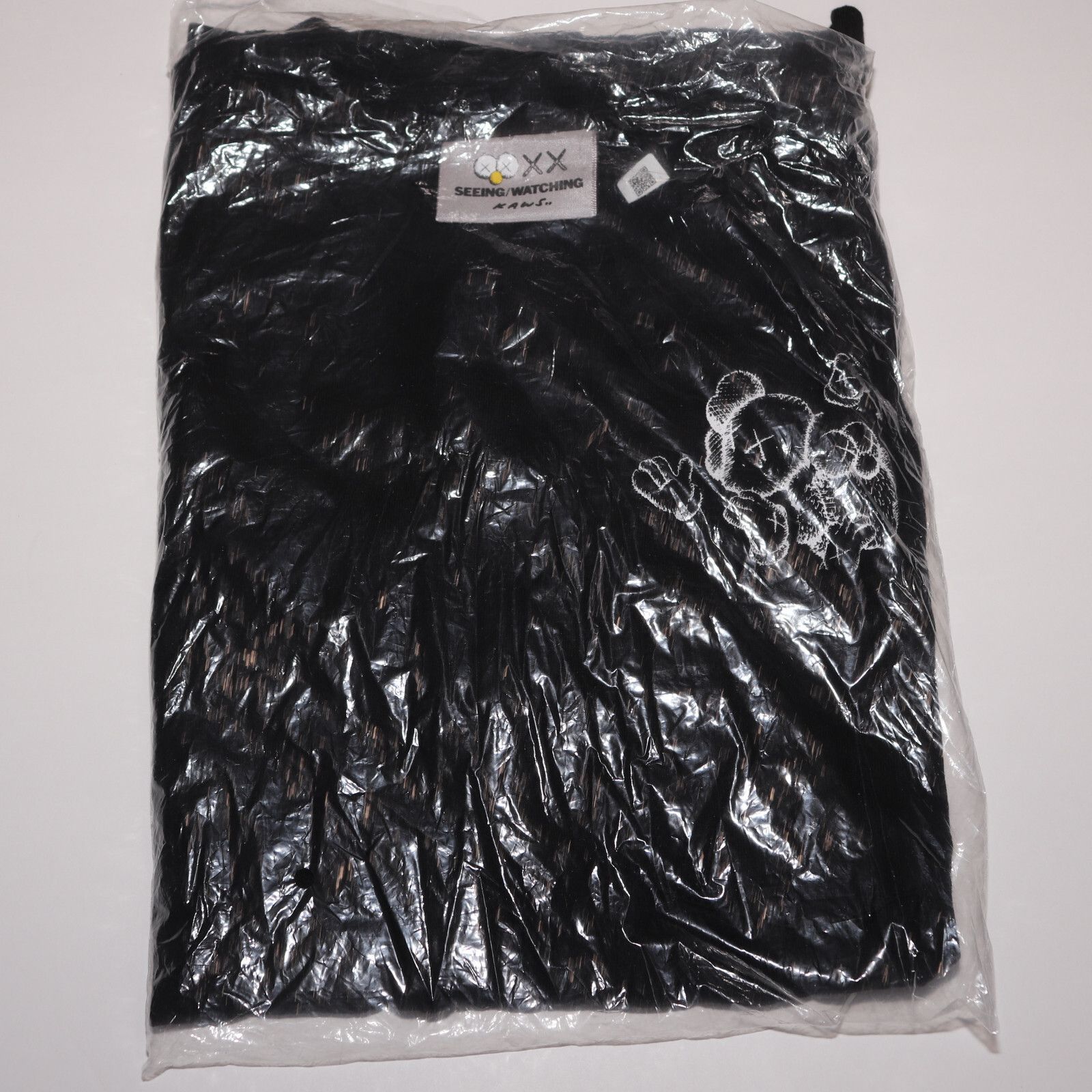 Kaws KAWS Seeing Watching Canned Black Pocket T-shirt Size Large Size US L / EU 52-54 / 3 - 8 Thumbnail