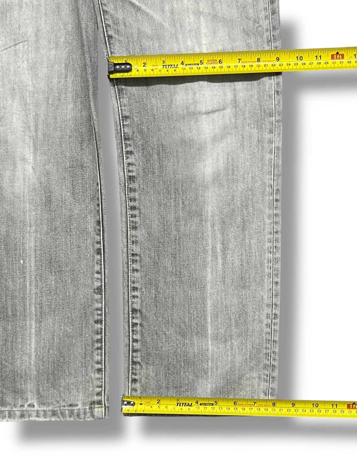Uniqlo Vintage Uniqlo S-002 Japan - Faded Grey Wash Jeans Size US 33 - 16 Thumbnail