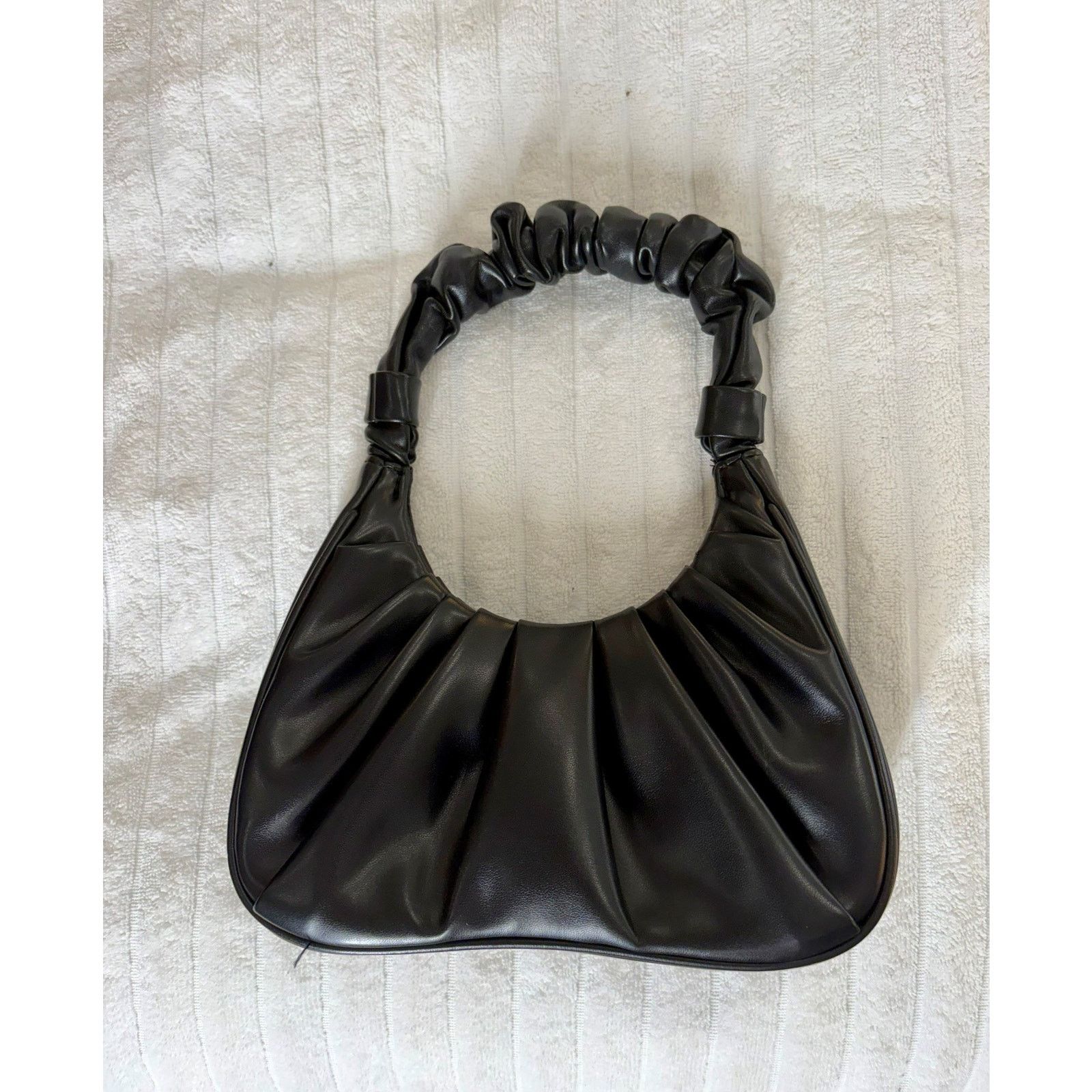 JW PEI JW PEI Gabbi Ruched Hobo Black Vegan Leather Shoulder bag Size ONE SIZE - 2 Thumbnail
