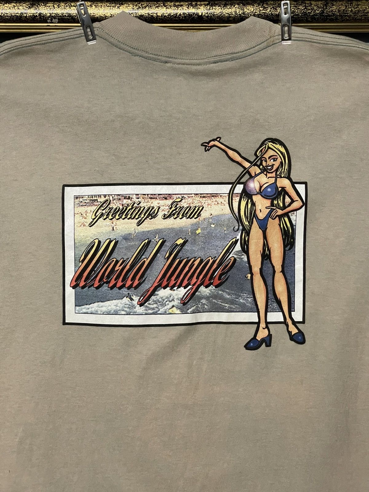 Vintage Vintage 1990s World Jungle Iconic Art Graphic Girl Surfing Size US M / EU 48-50 / 2 - 3 Thumbnail