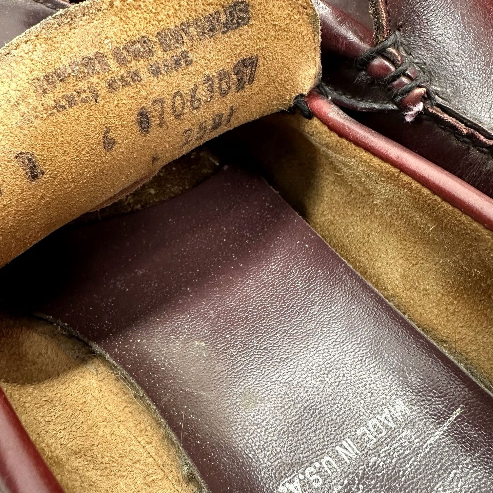 Vintage Vtg Handsewn Oxblood Leather Moccasin Loafer USA Men’s Size 11 D Brown Tassled Dress Loafer 70s 80s College Going Out Mens Size US 11 / EU 44 - 4 Thumbnail