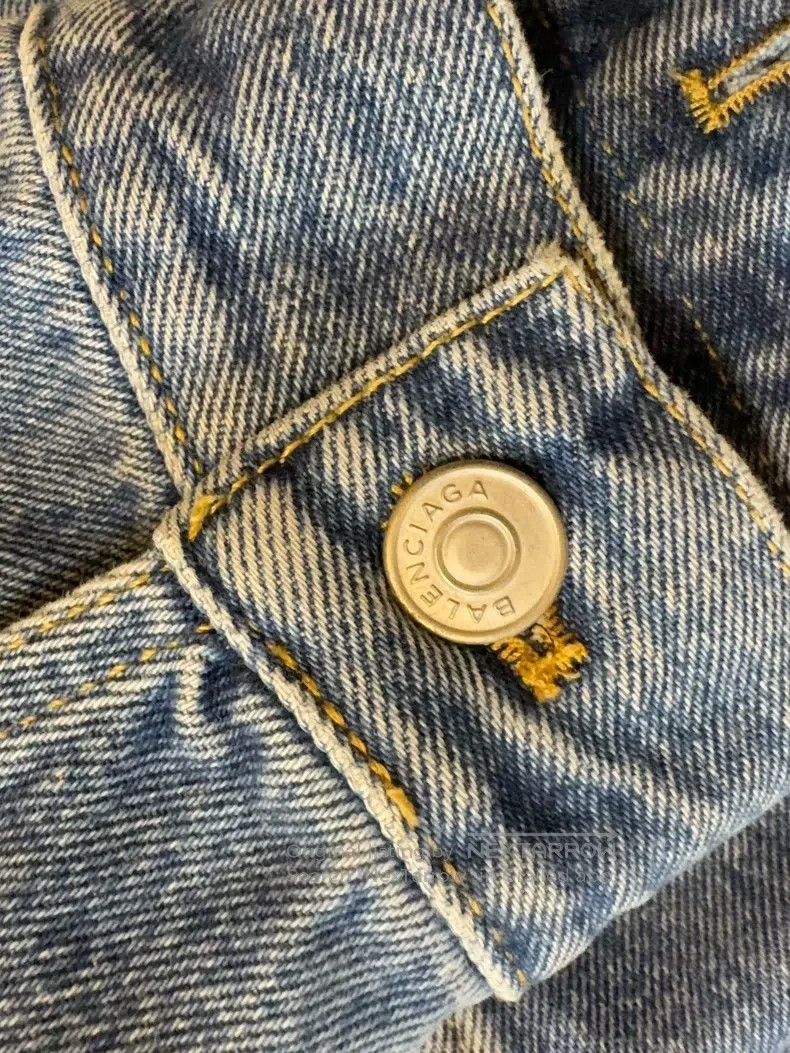 Balenciaga Balenciaga Oversized denim jacket Size XXS / US 00 / IT 34 - 7 Thumbnail