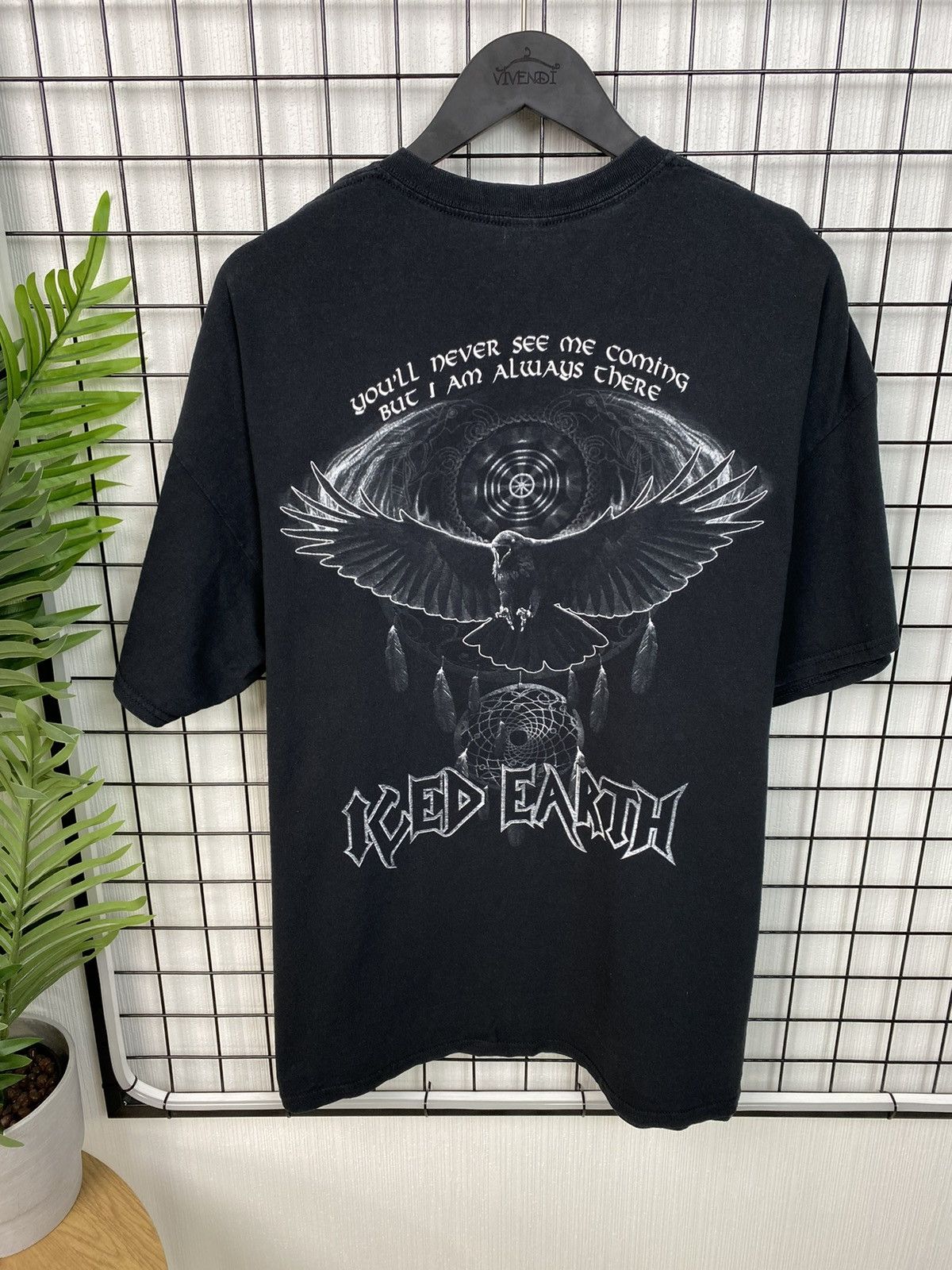 Band Tees Iced Earth Band Tour Tee Vintage Vibe Tshirt men oversized L Size US XXL / EU 58 / 5 - 16 Thumbnail