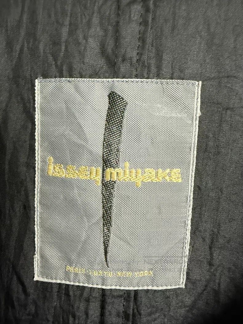 Issey Miyake Issey Miyake Squid ink large coat Size US M / EU 48-50 / 2 - 4 Thumbnail