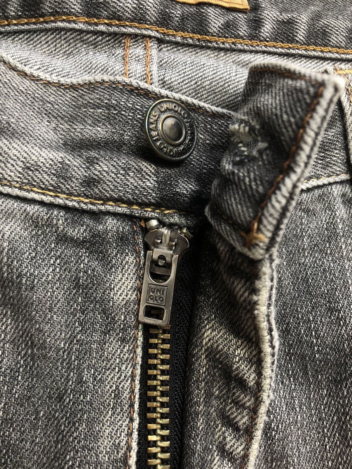 Uniqlo Vintage Japanese Distressed Black Faded Uniqlo Jeans Size US 35 - 10 Thumbnail