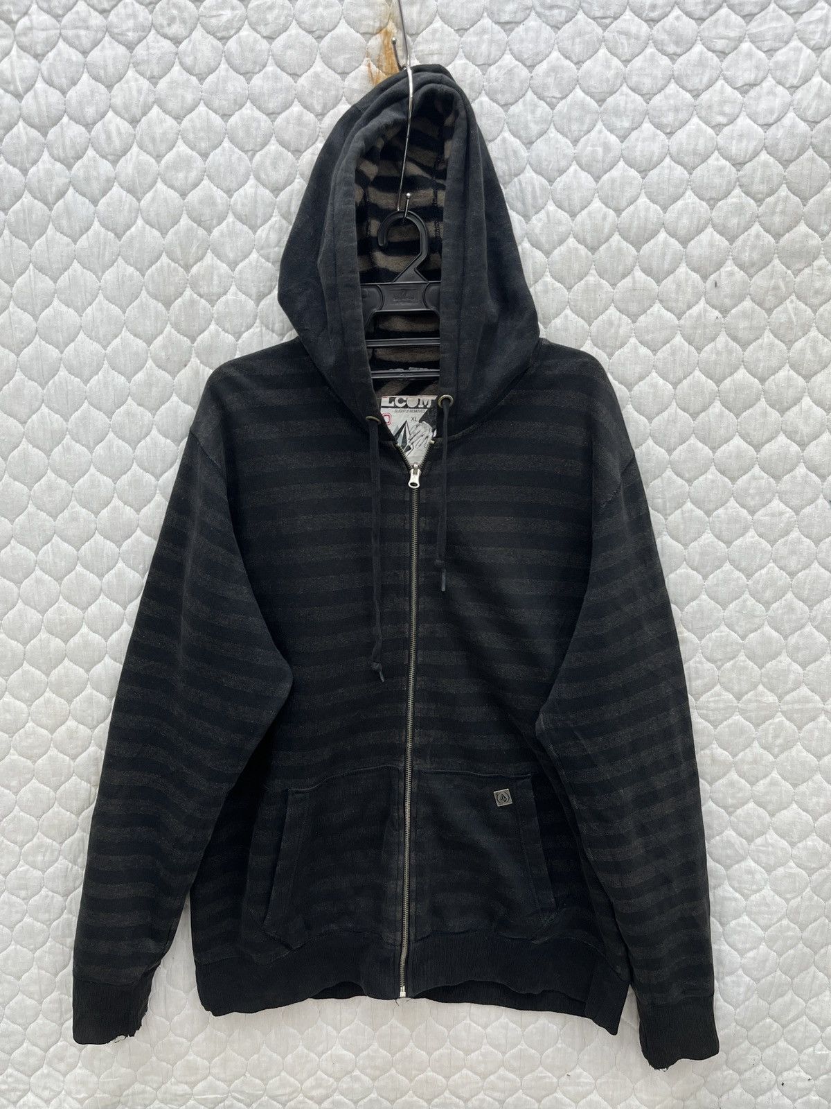 Volcom 🔥🔥🔥STEALS VOLCOM TIMELESS STRIPEP HOODIE SWEATER Size US L / EU 52-54 / 3 - 1 Thumbnail