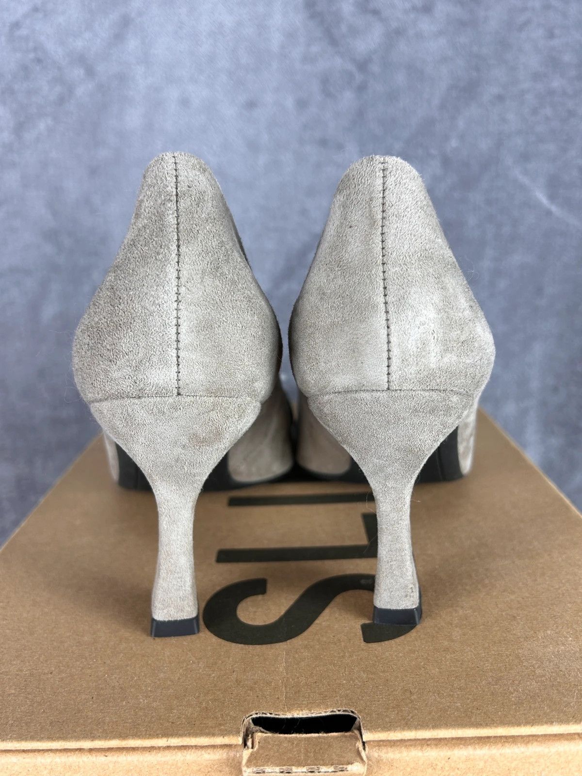 Designer Paul Green heels grey suede with chain Size US 7.5 / IT 37.5 - 3 Thumbnail