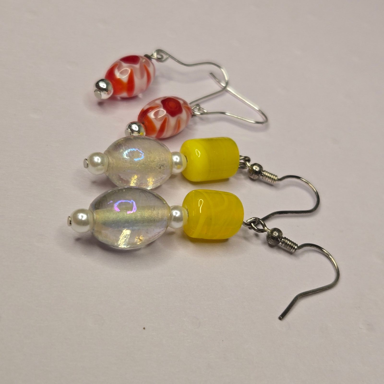 Vintage Artisan Handmade Earrings Yellow Iridescent Red Floral Boho Size ONE SIZE - 5 Thumbnail