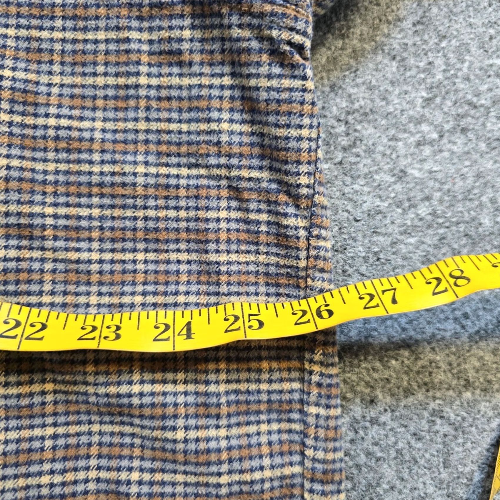 Vintage VINTAGE LL Bean Shirt Men XL Brown Gray Plaid Flannel Long Sleeve Casual Outdoors Hiking Size XL / US 12-14 / IT 48-50 - 5 Thumbnail