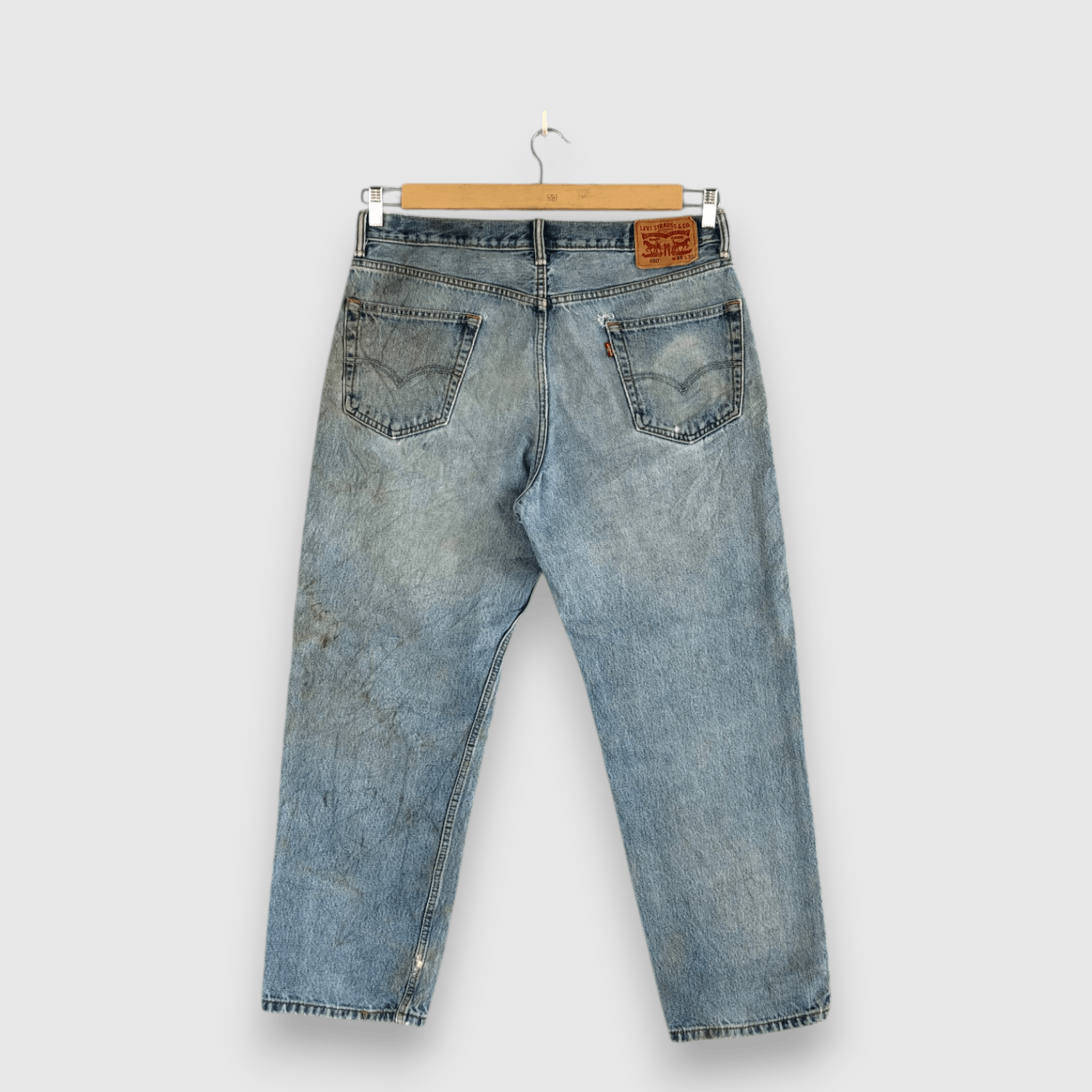 Levi's Vintage Levis 550 Dirty Jeans Levi's Faded Light Wash Denim Size US 36 / EU 52 - 2 Thumbnail
