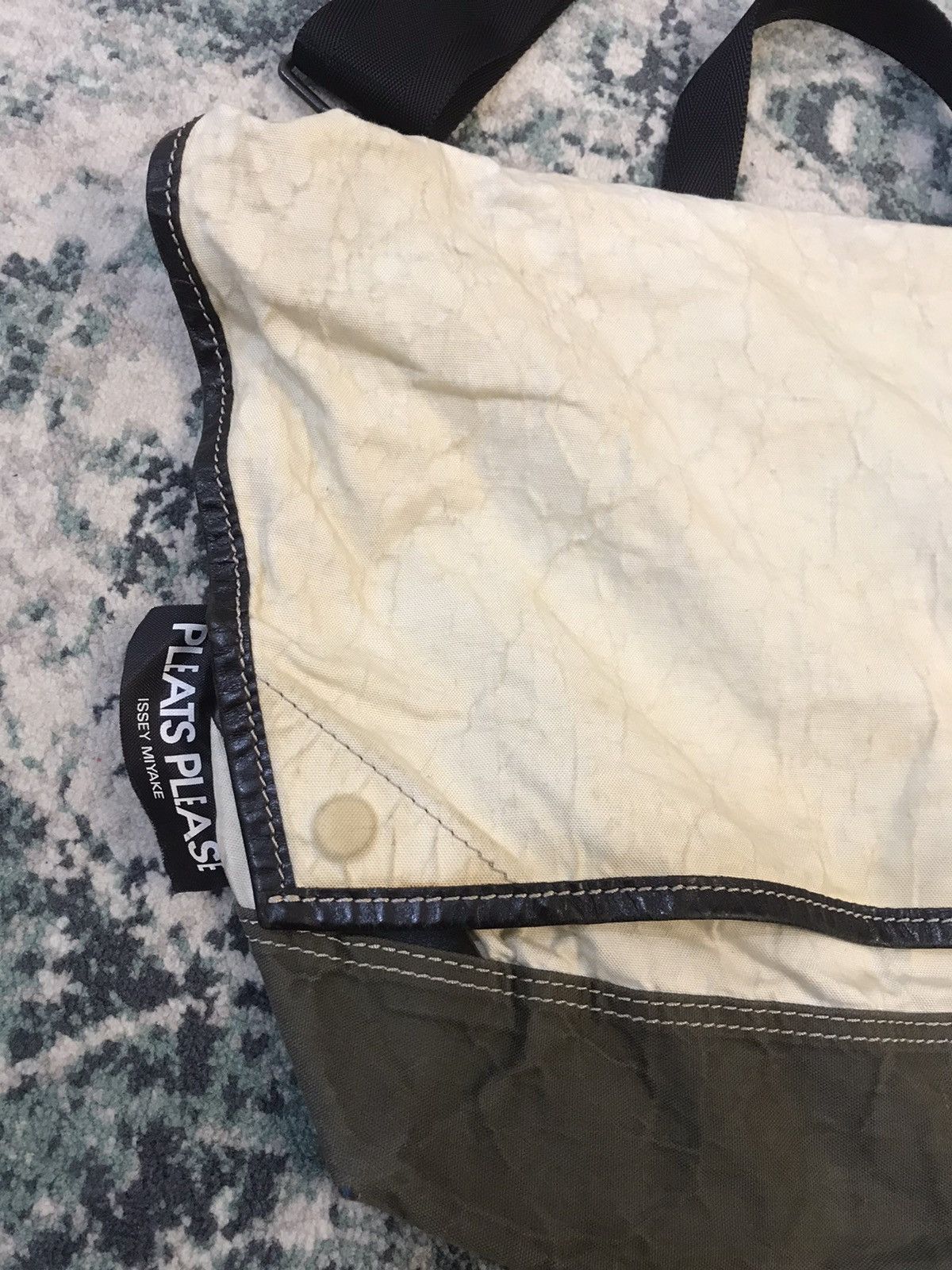 Pleats Please Issey Miyake SS15 Pleats Please Issey Miyake Leather x Canvas Bag Size ONE SIZE - 4 Thumbnail