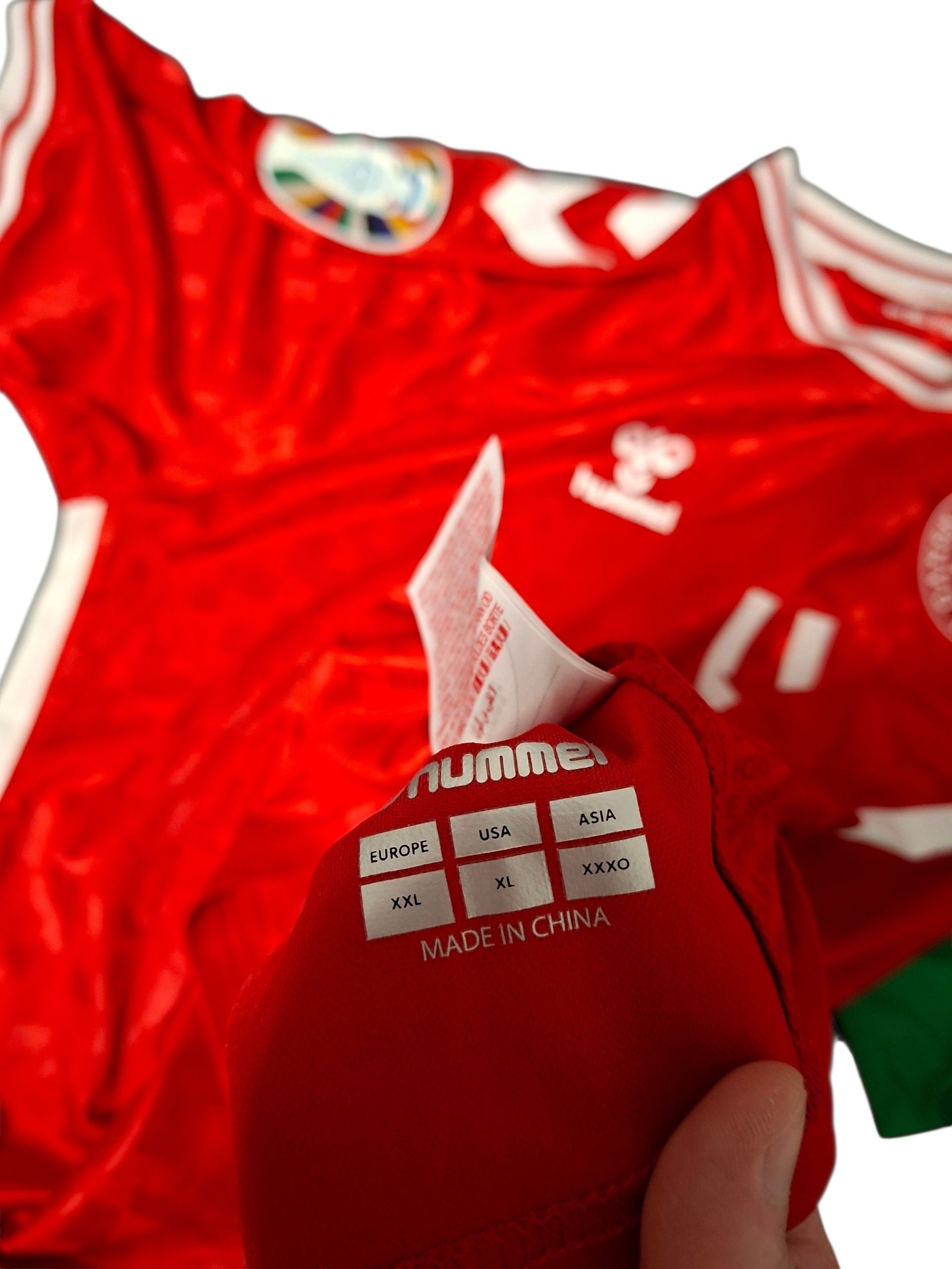 Hummel KJAER DENMARK HUMMEL VINTAGE EURO 2024 SOCCER JERSEY Size US XXL / EU 58 / 5 - 5 Thumbnail
