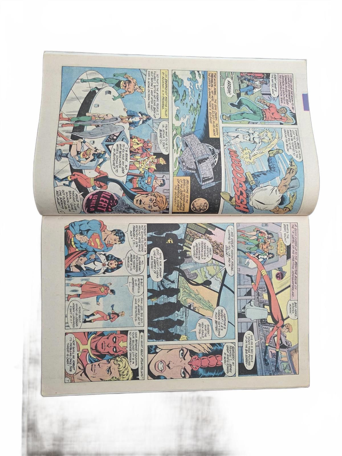 DC DC Comics Justice League of America no 217 Aug 1983 60c (A) Size ONE SIZE - 2 Thumbnail