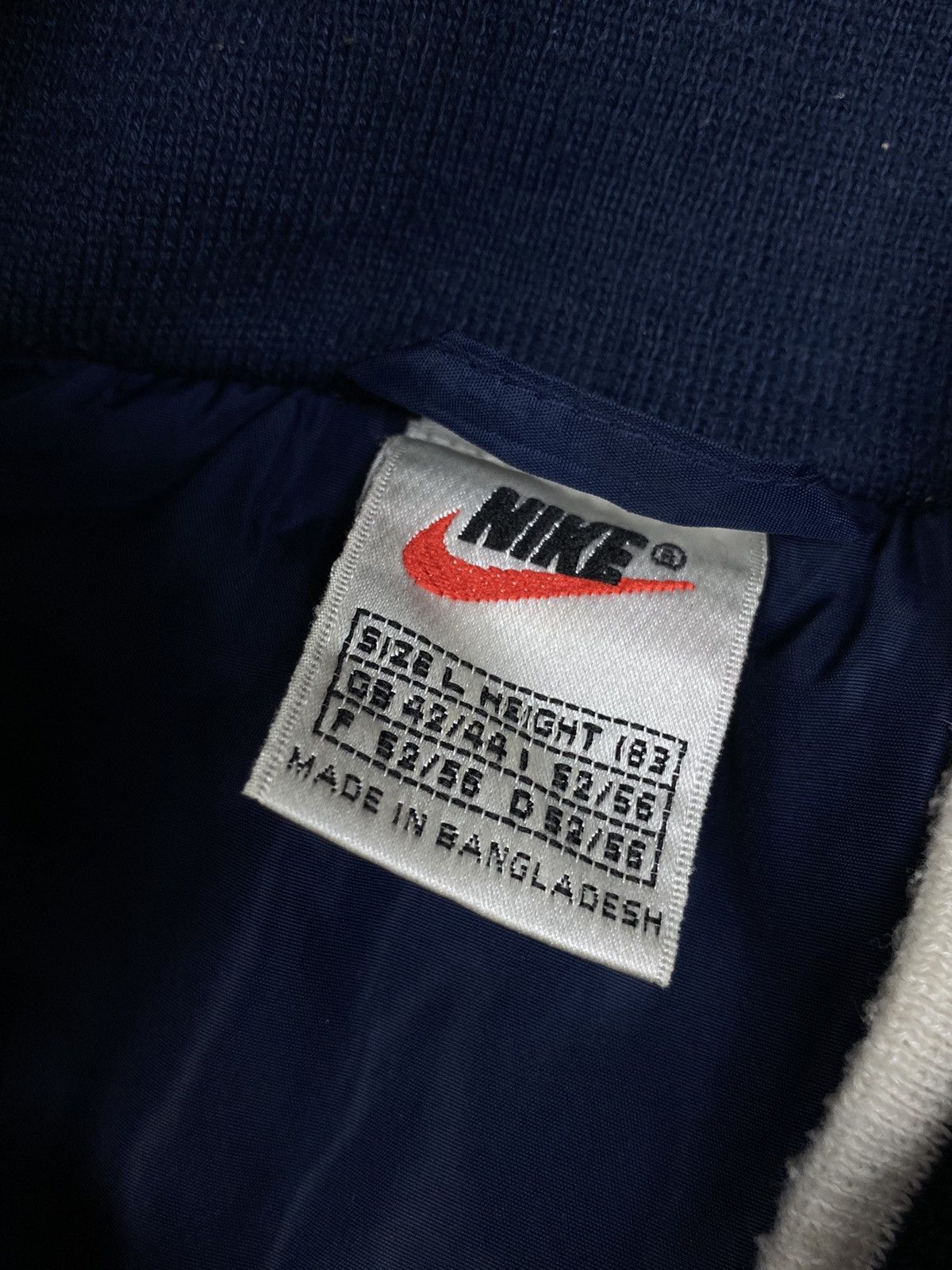 Nike Nike navy jacket vintage rare acg Size US L / EU 52-54 / 3 - 8 Thumbnail