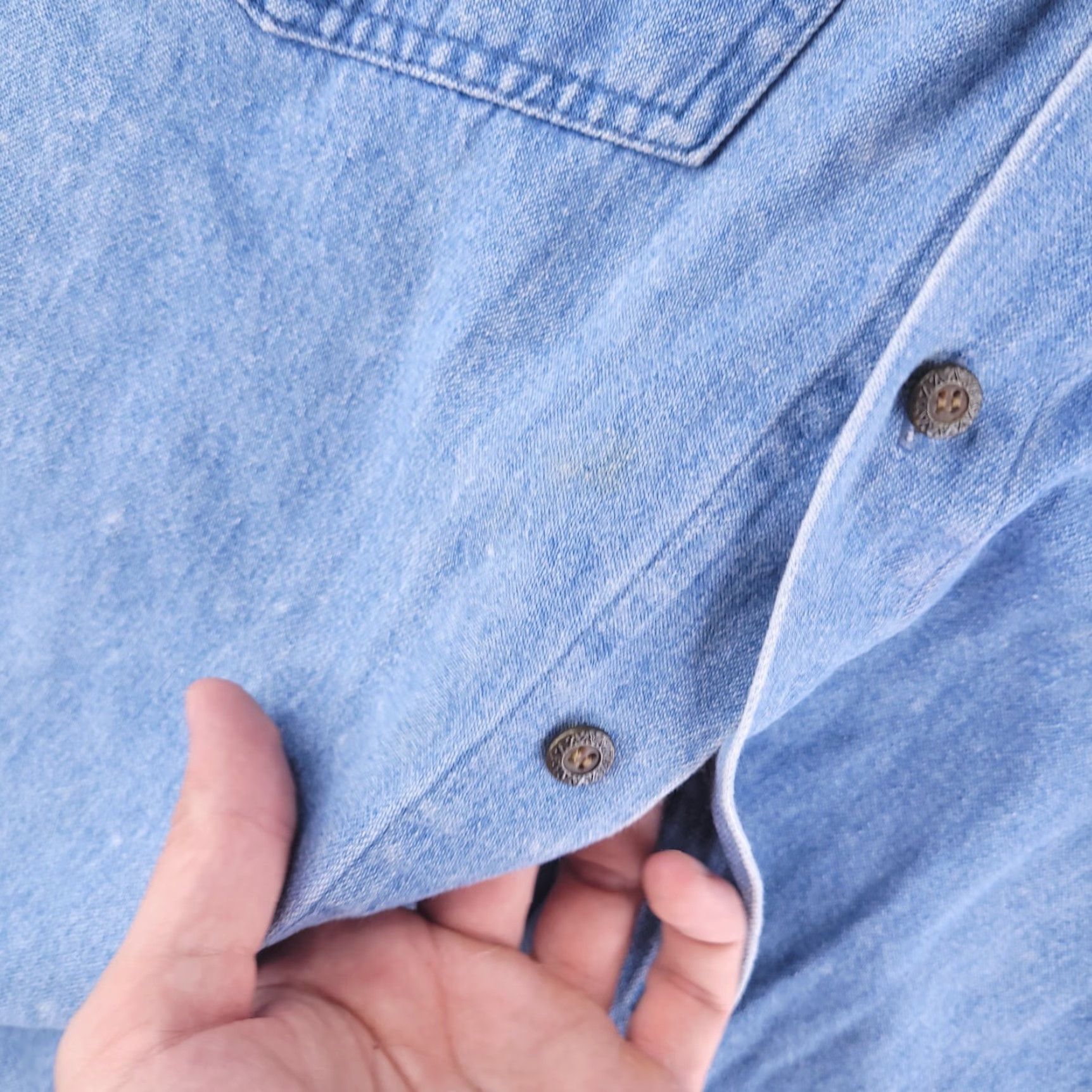 Denime VINTAGE Dont Stop Shirt Mens Medium Blue Denim Jean Long Sleeve Button Leather Patch Geo 70s Cowboy Hippie Hipster Motorcycle Outdoor Tribal Western"} Size US M / EU 48-50 / 2 - 5 Thumbnail