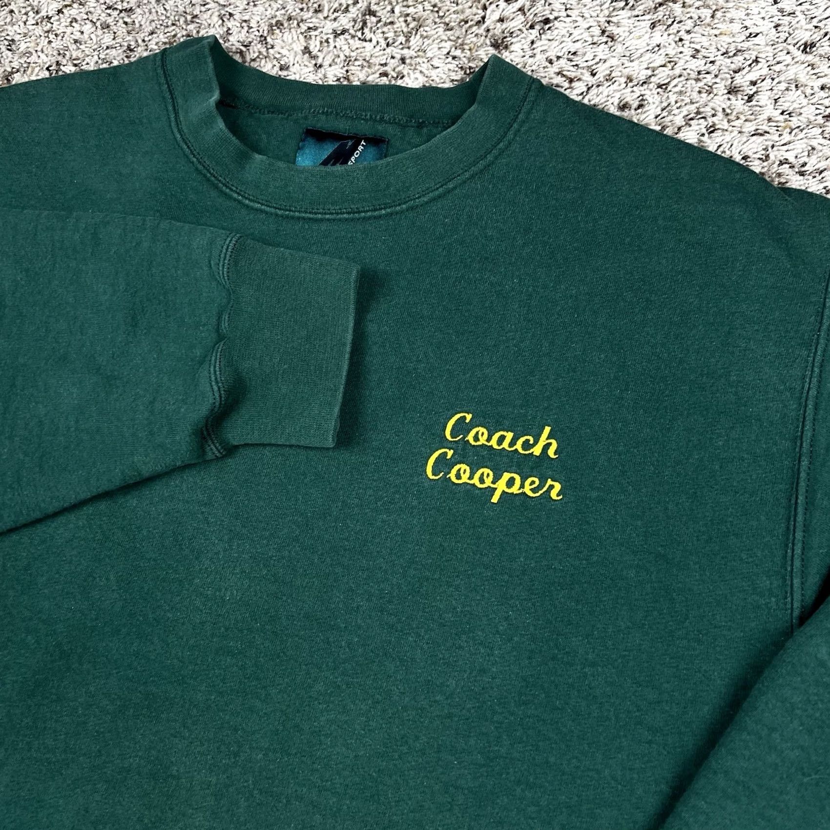Coach VINTAGE 90s Embroidered Coach Cooper 1997 Crewneck Sweatshirt Large LT Green Unisex Adults Shirts Sweatshirt Mens Womens Size US L / EU 52-54 / 3 - 4 Thumbnail