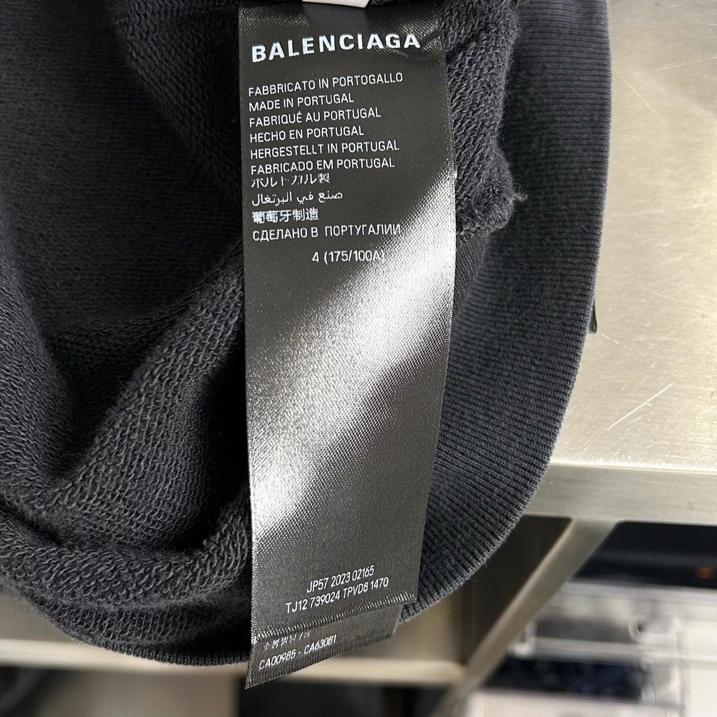 Balenciaga BLCG 23FW 3b Embroidery Logo Hoodie 4 Size US XL / EU 56 / 4 - 4 Thumbnail