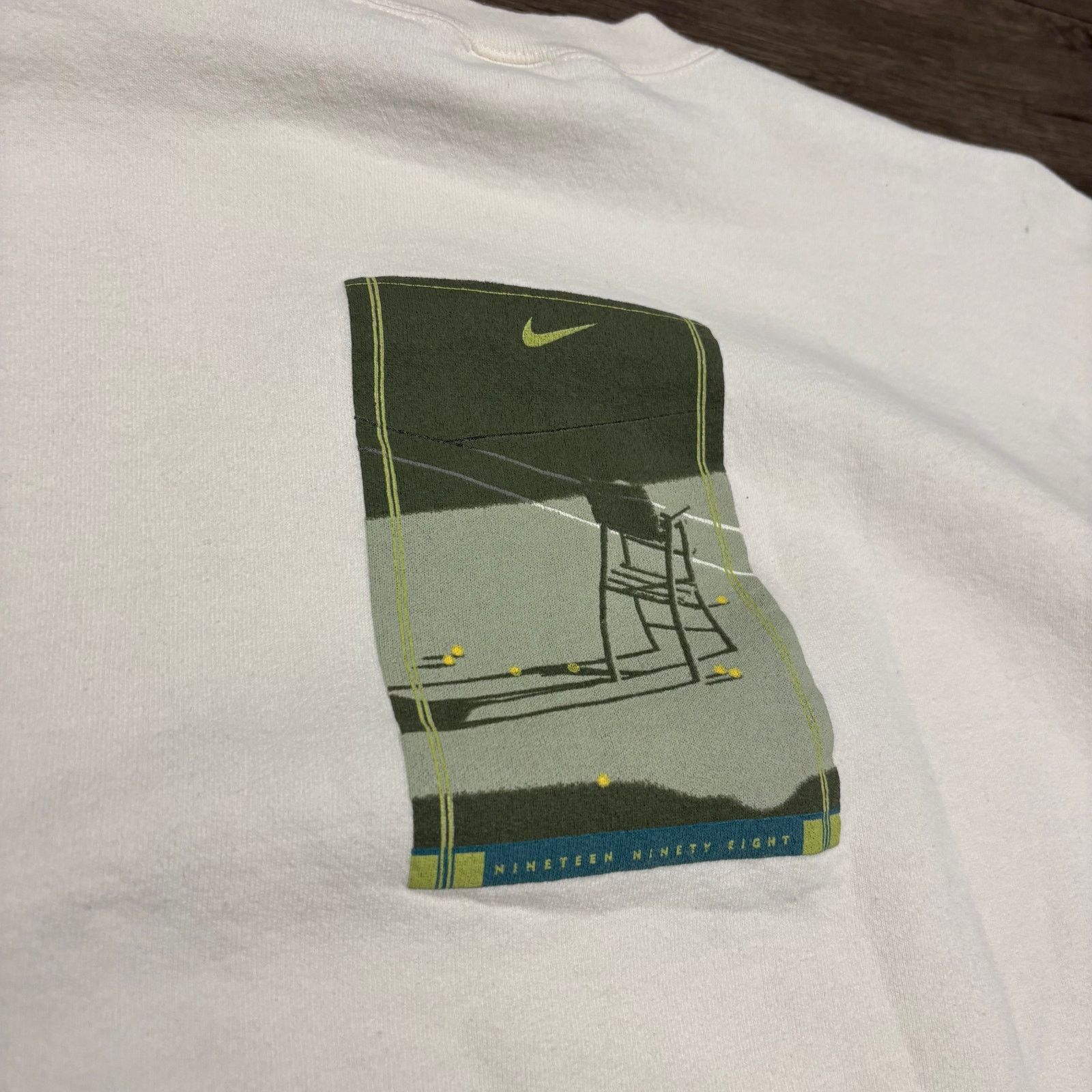 Nike × Vintage Vintage Nike Tennis The Lipton White Sweatshirt Sz L Size US L / EU 52-54 / 3 - 2 Thumbnail