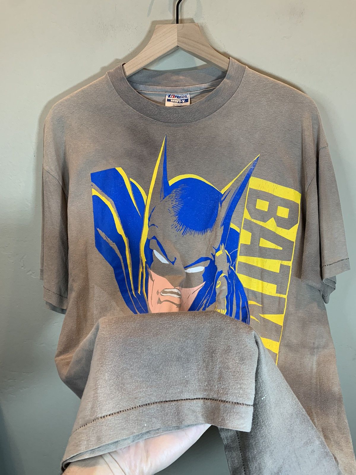 DC Comics × Vintage *RARE* Vintage 80s Batman Smoked Faded Single Stitch T-Shirt Size US XL / EU 56 / 4 - 4 Thumbnail