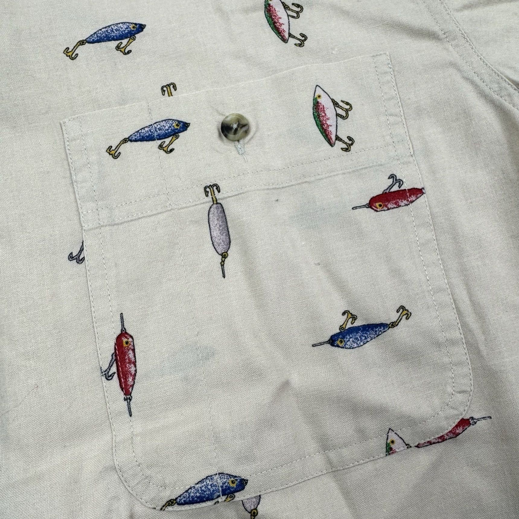 Wrangler VINTAGE Wrangler Rugged Wear Button Up Shirt Adult XL Beige Graphic Print Short Sleeve Y2K 90s Fish Outdoor Mens Size US XL / EU 56 / 4 - 4 Thumbnail