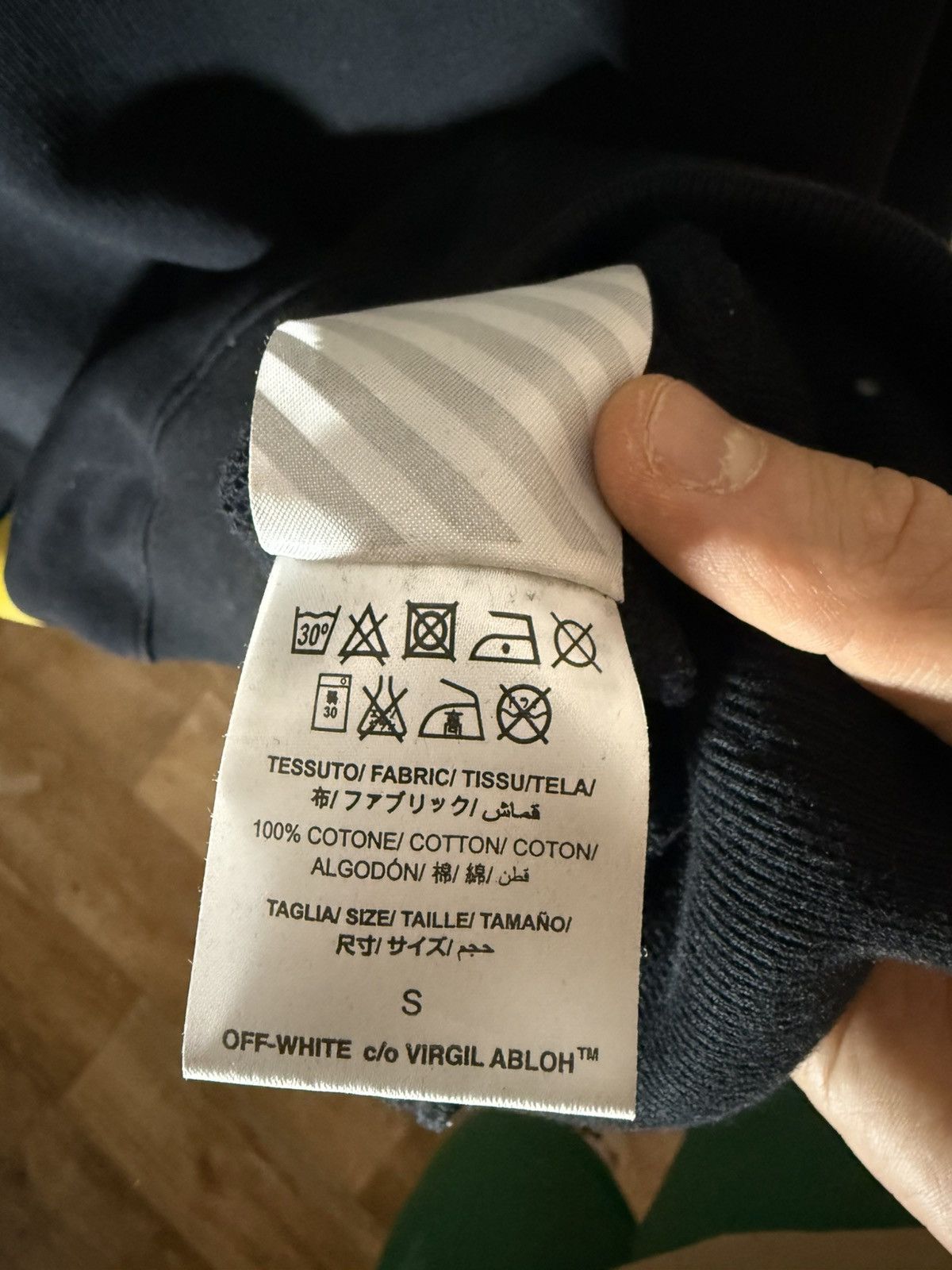 Off-White Caravaggio crewneck Size US S / EU 44-46 / 1 - 4 Thumbnail