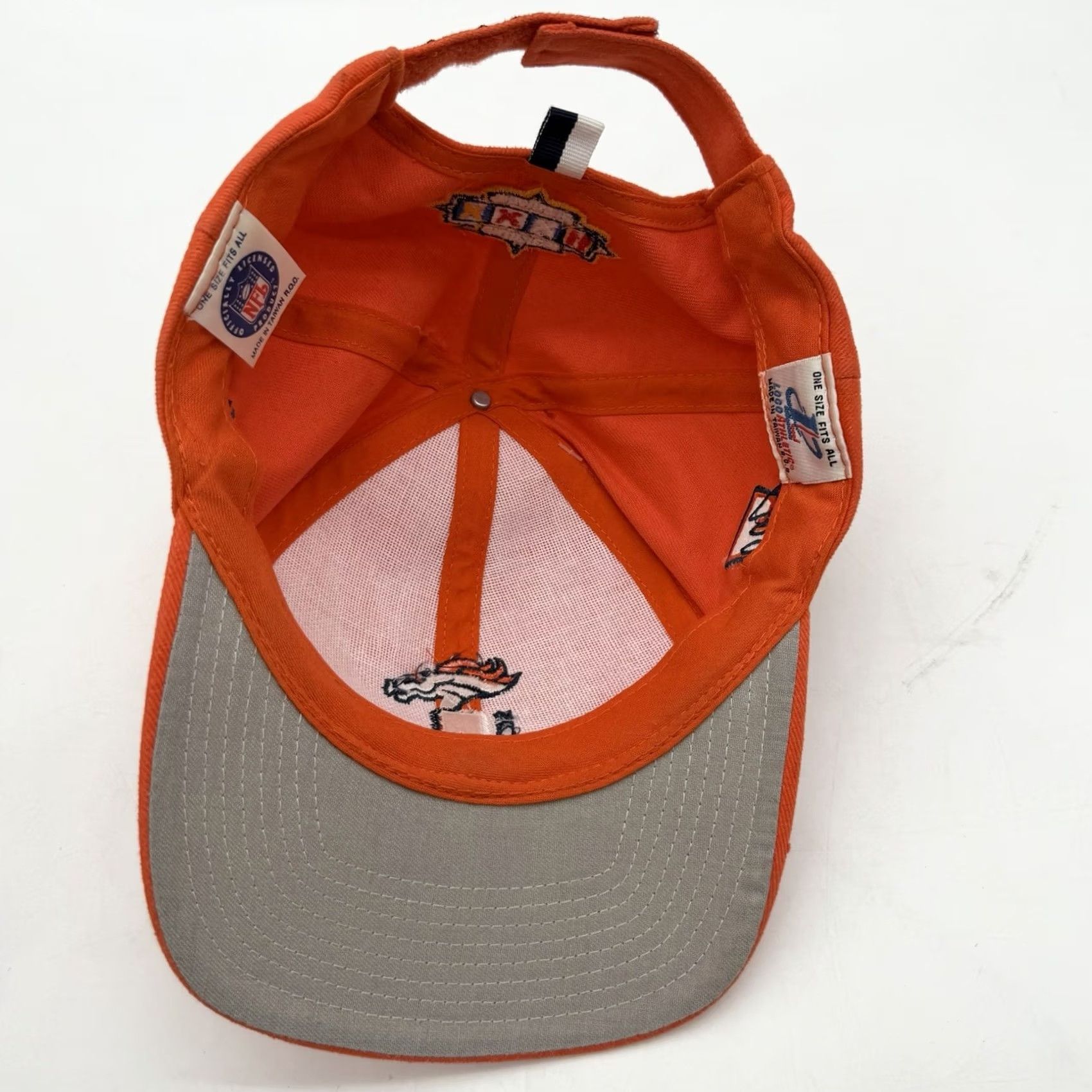 Logo Athletic VINTAGE Denver Broncos Strapback NFL Logo Athletics Cap Hat Orange John Elway Unisex Adults Adjustable Cotton Blend Baseball Cap Mens Size ONE SIZE - 7 Thumbnail