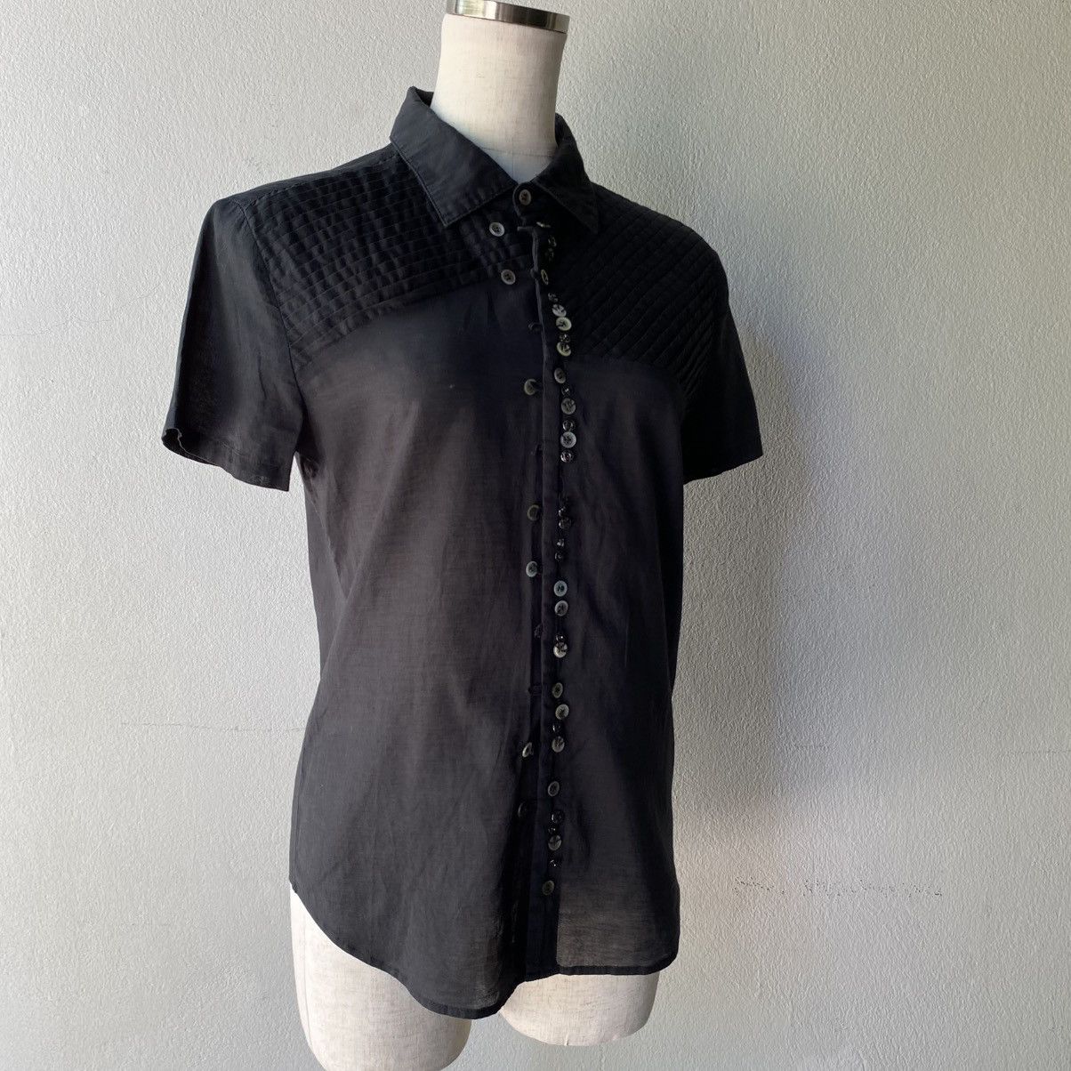 Sunao Kuwahara Sunao kuwahara Black textured shirt with mixed buttons Size M / US 6-8 / IT 42-44 - 12 Thumbnail
