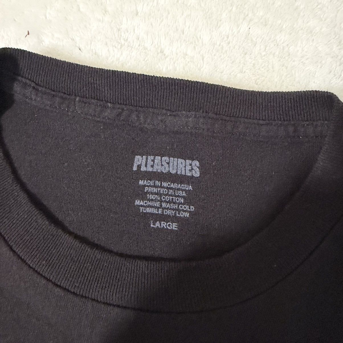 Pleasures Pleasures Rent Earth T-Shirt Size US L / EU 52-54 / 3 - 3 Thumbnail