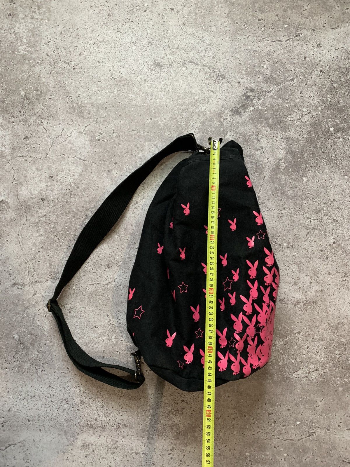 Playboy × Vintage PLAYBOY monogram Bunny crossbody Slingbag Size ONE SIZE - 11 Thumbnail
