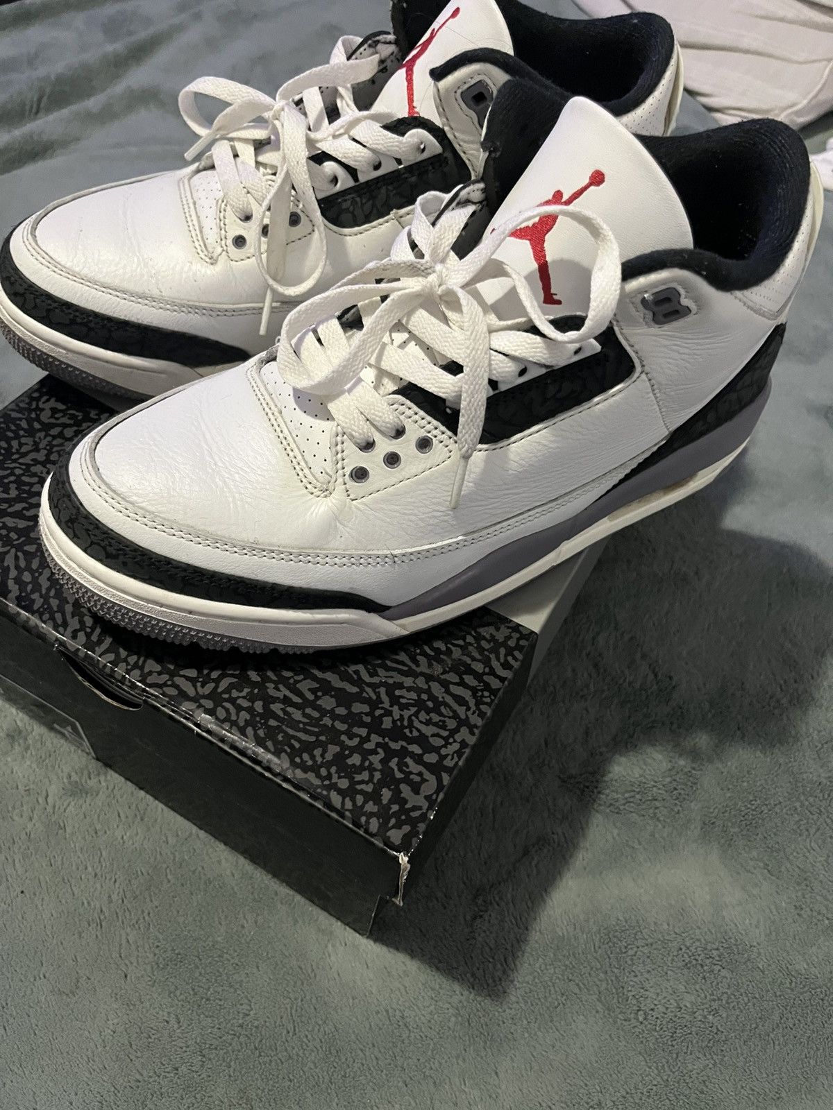 Jordan Brand DM BEFORE BUYING Jordan 3 Cement Gray Size US 10 / EU 43 - 1 Thumbnail