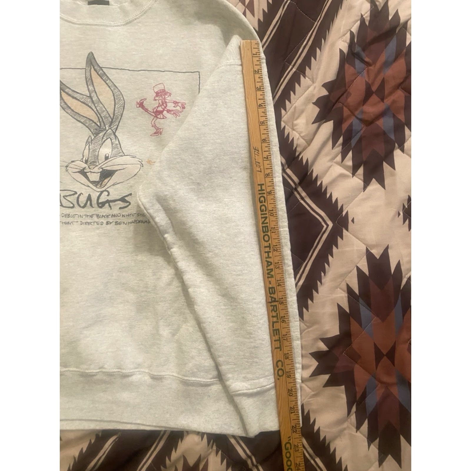 Vintage VINTAGE Bugs Bunny Warner Bros. Crewneck Sweatshirt Gray Adult L EUC Size US L / EU 52-54 / 3 - 7 Thumbnail