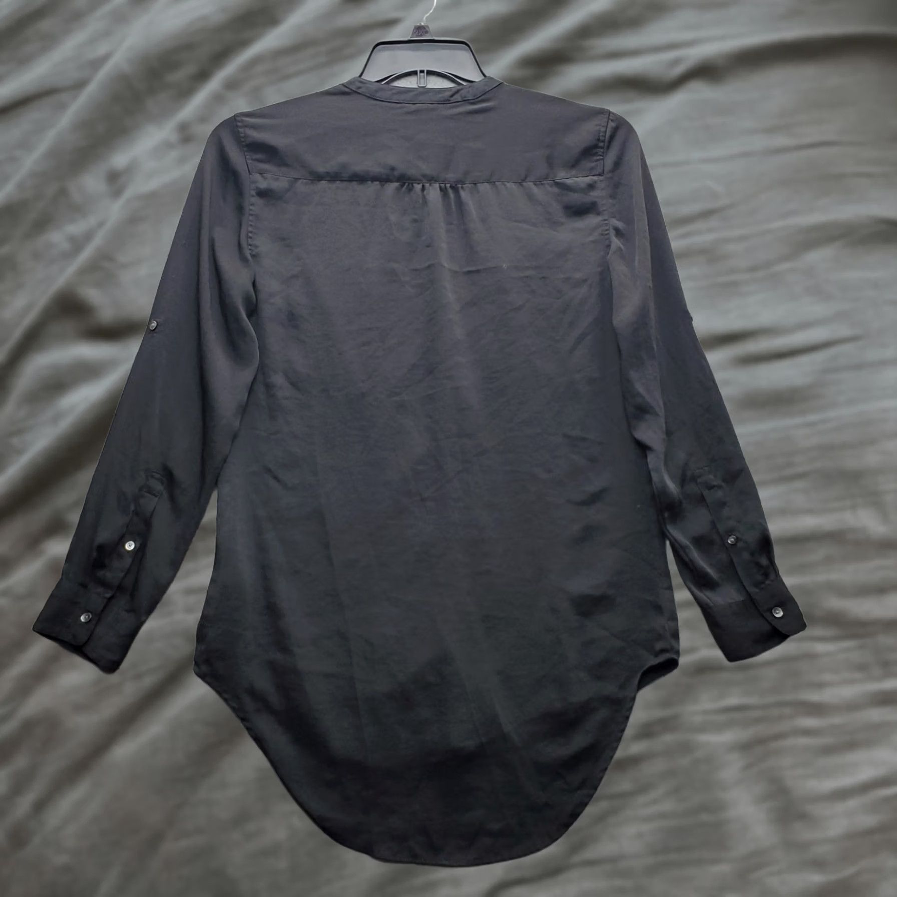 Calvin Klein Calvin Klein Shirt Womens Size S/P Black Long Sleeve Button Front High Low Shirt Top Women Size S / US 4 / IT 40 - 1 Thumbnail