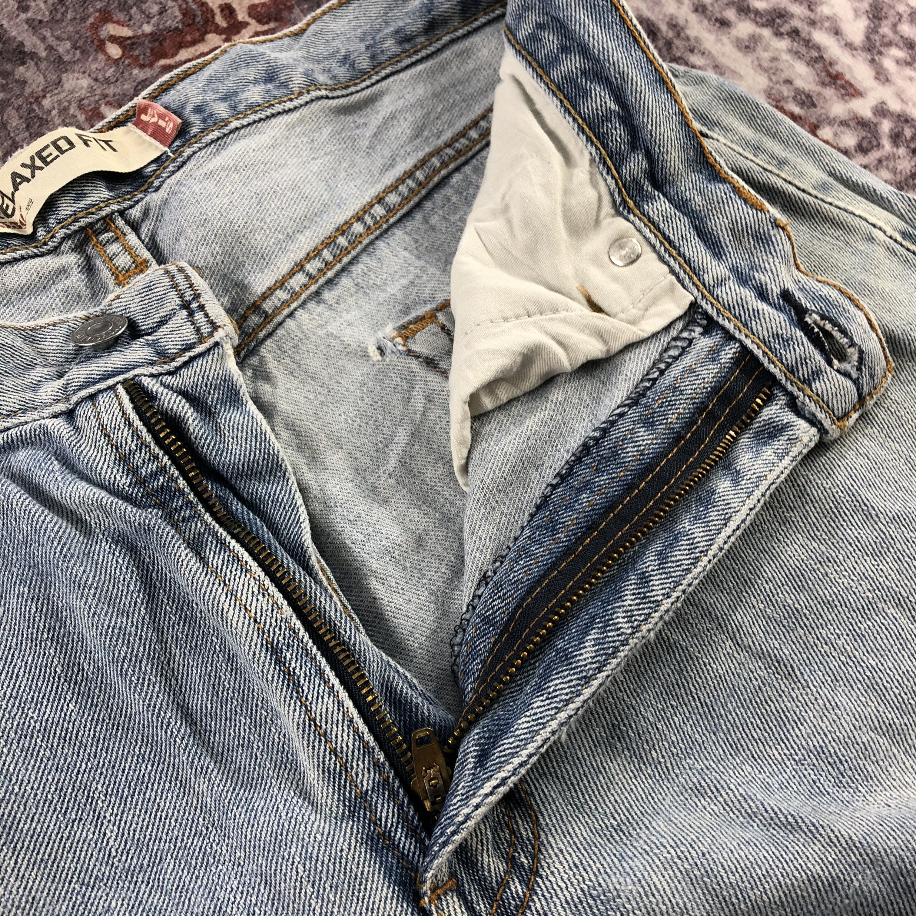 Levi's × Vintage Vintage Blue Wash Levis 550 Jeans-JM2955 Size US 33 - 10 Thumbnail