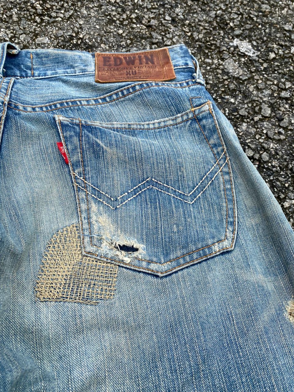 Edwin VINTAGE EDWIN EXCLUSIVE VINTAGE PATCHWORK DISTRESSED DENIM Size US 31 - 6 Thumbnail