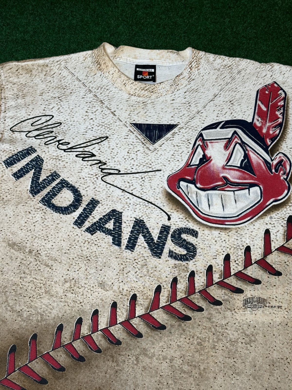 Signal Sport × Vintage Vintage 90s Cleveland Indians AOP All Over Print XL T Shirt Size US XL / EU 56 / 4 - 2 Thumbnail